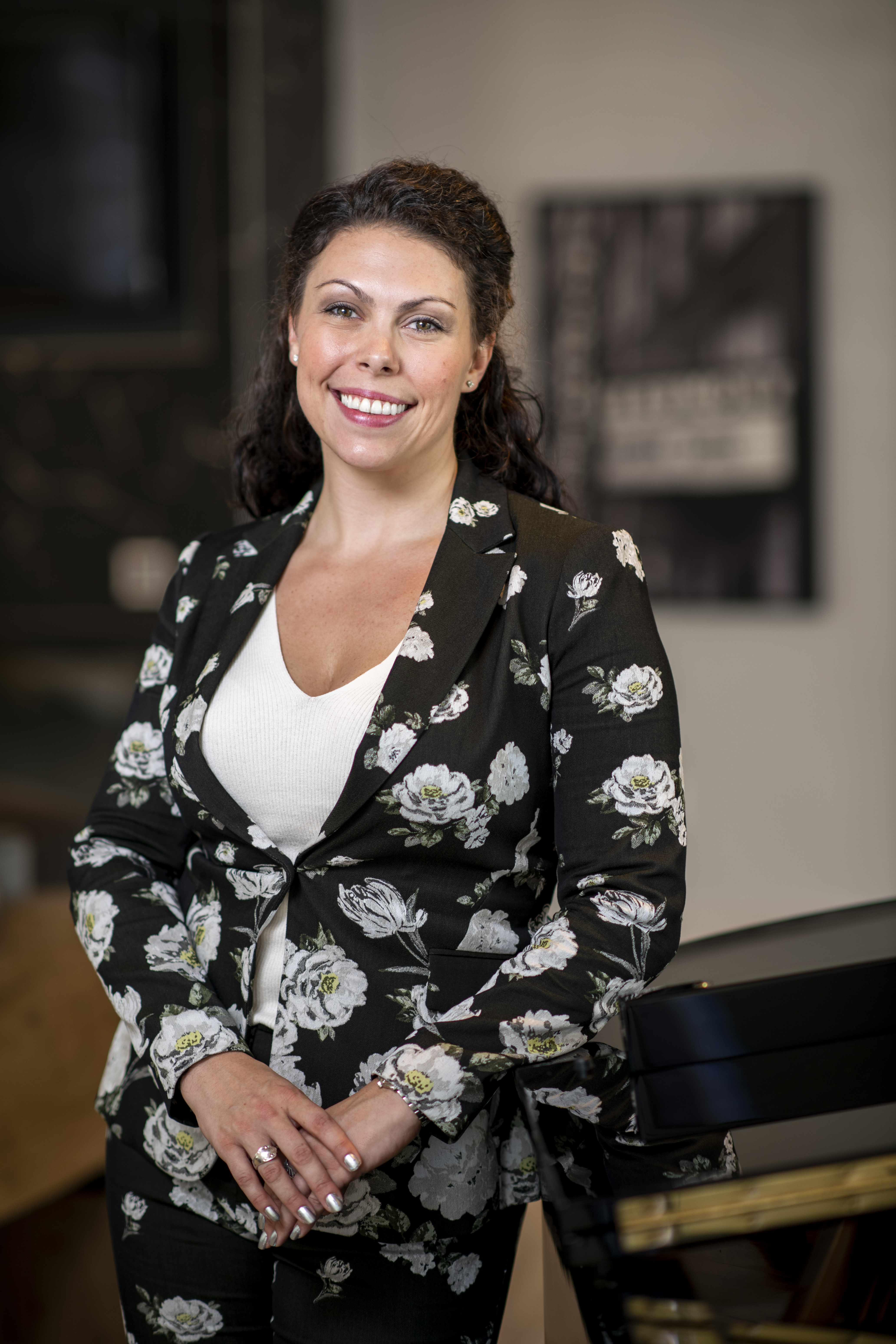 AbbeyMartinHeadshots 2020 29