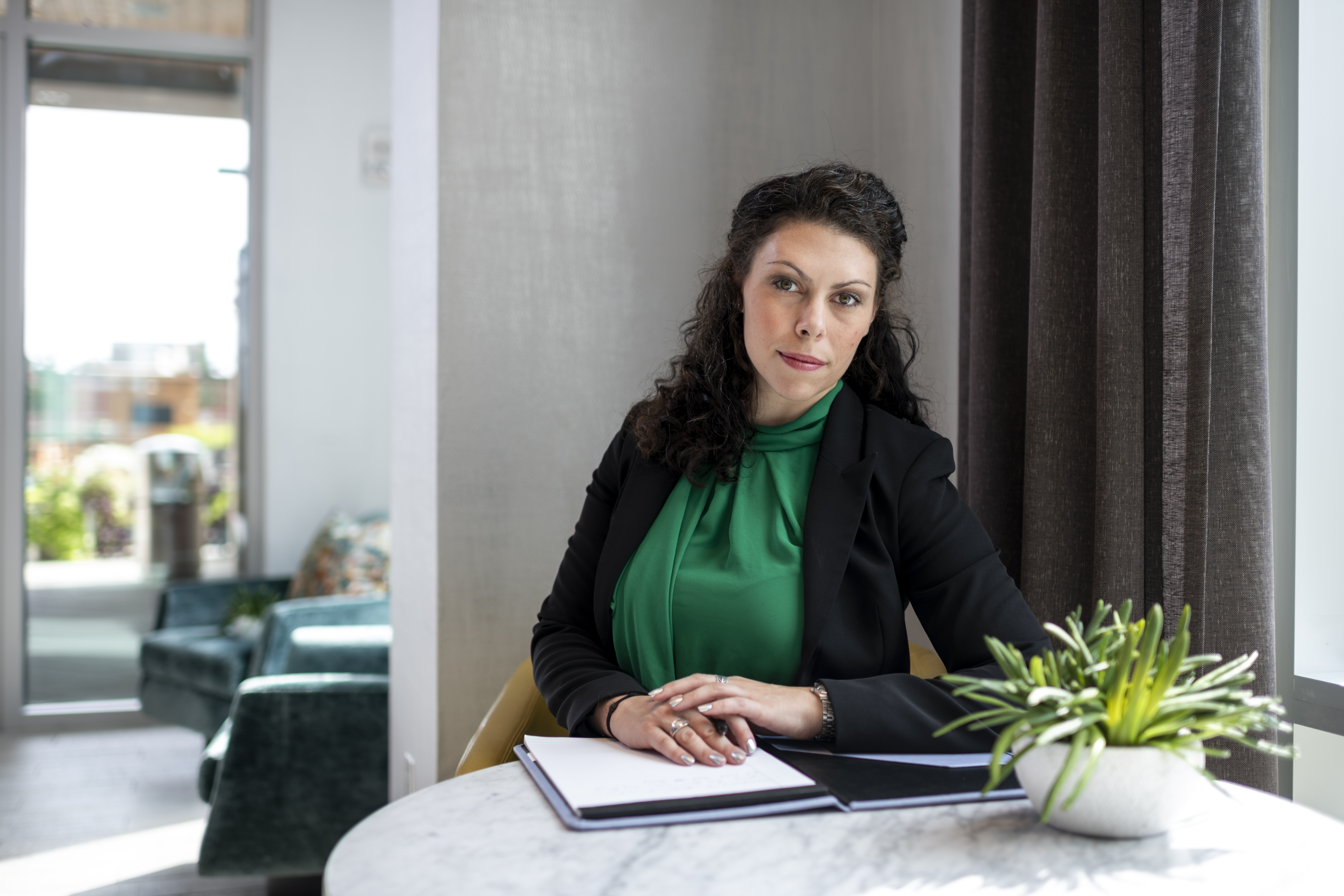 AbbeyMartinHeadshots 2020 40