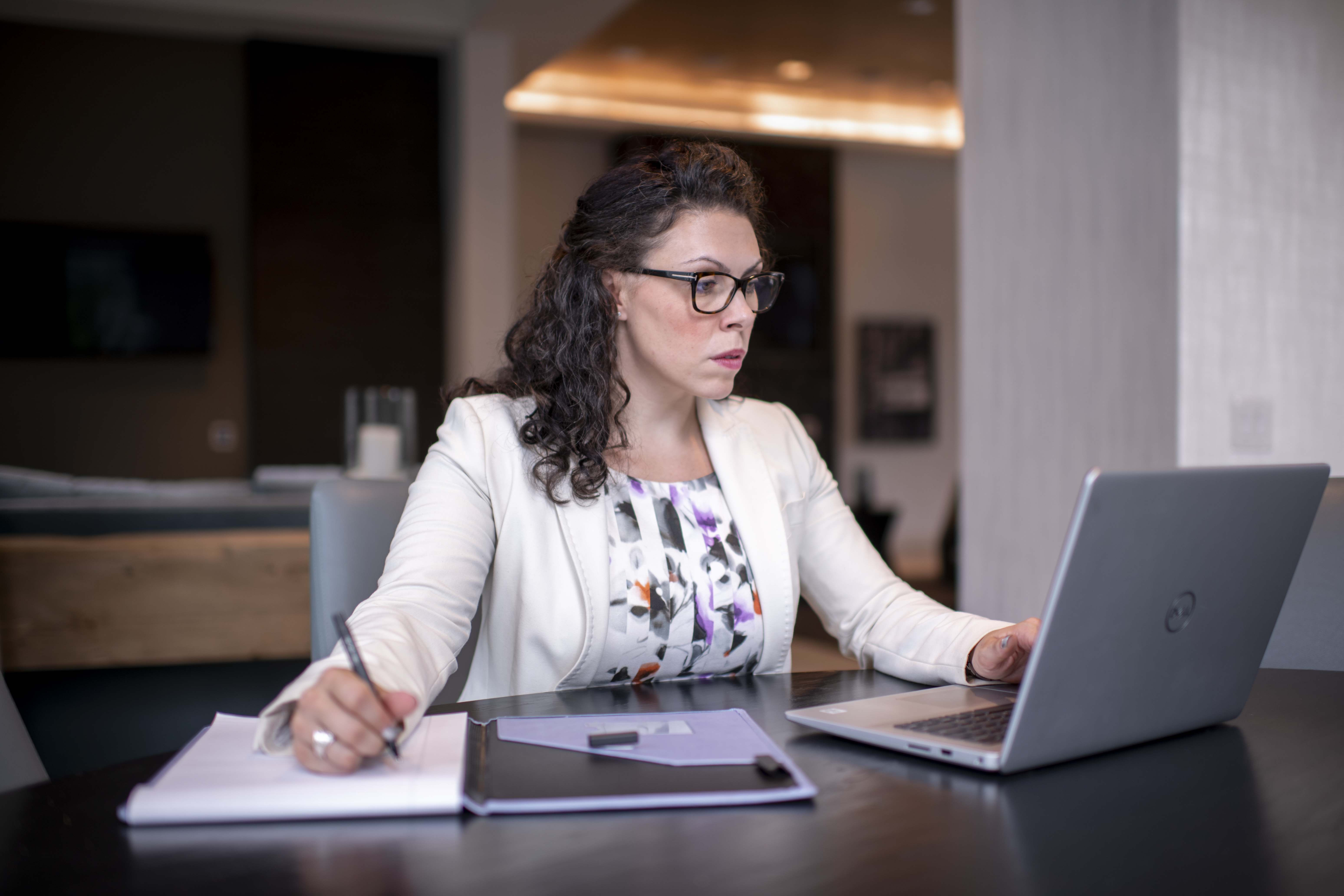 AbbeyMartinHeadshots 2020 53